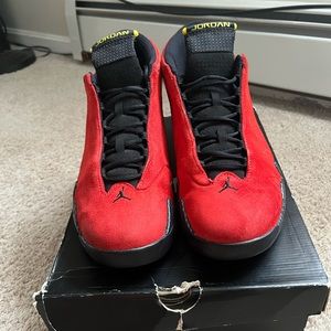 Jordan retro 14 Ferrari
